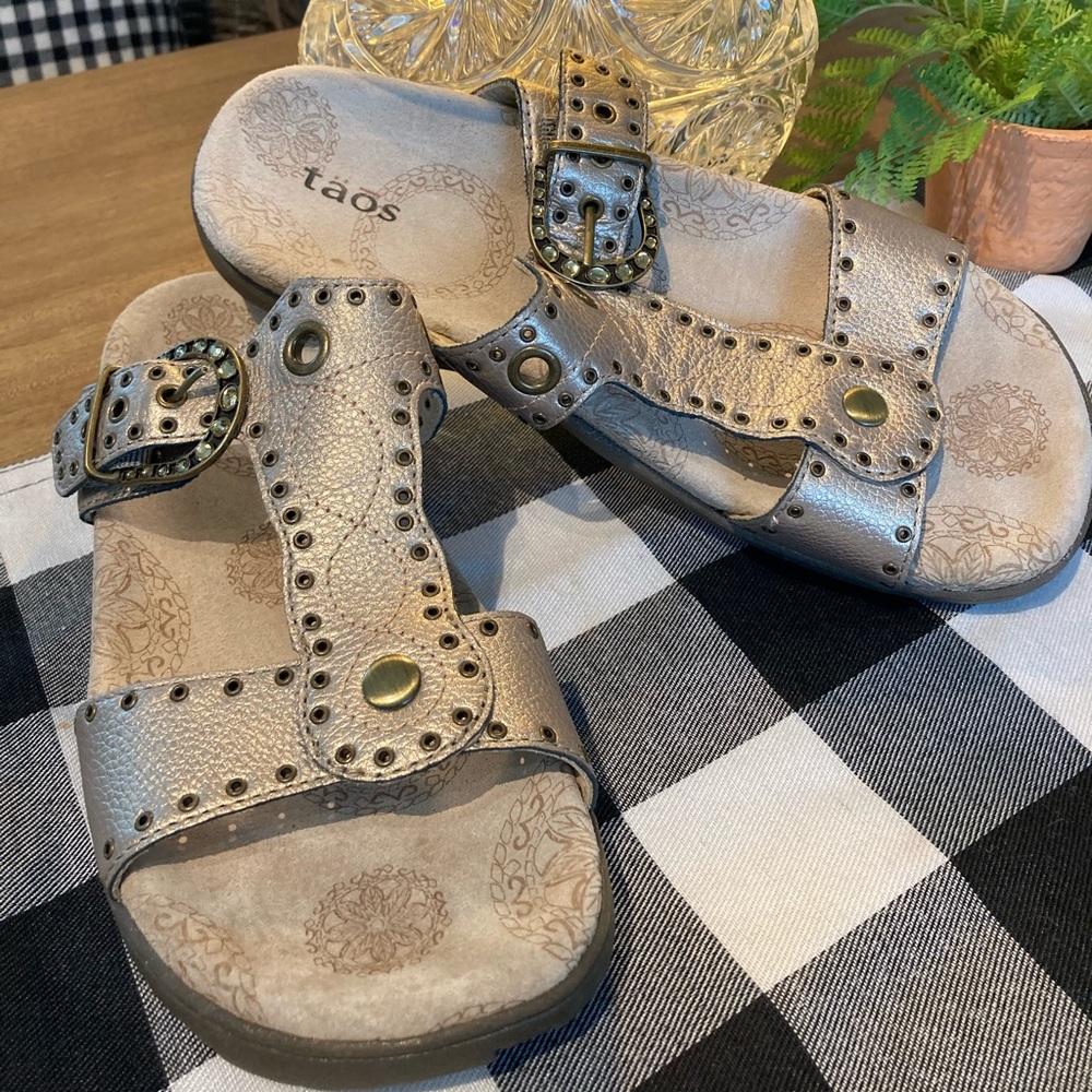 TAOS leather sandals AMANDA  size 8 / 38 Lt gold!!